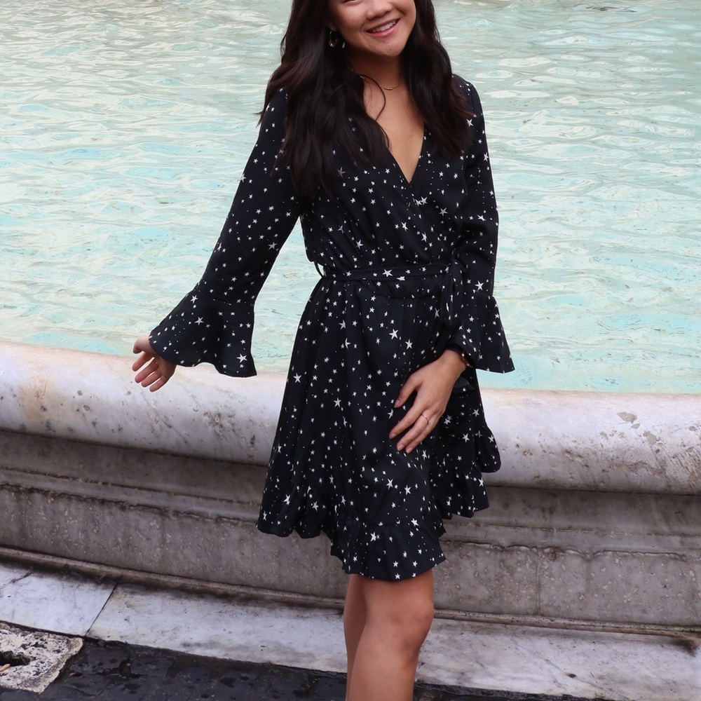 Women’s Long Sleeve Star Print Wrap Dress